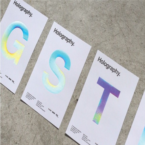 Holographic foiling finish